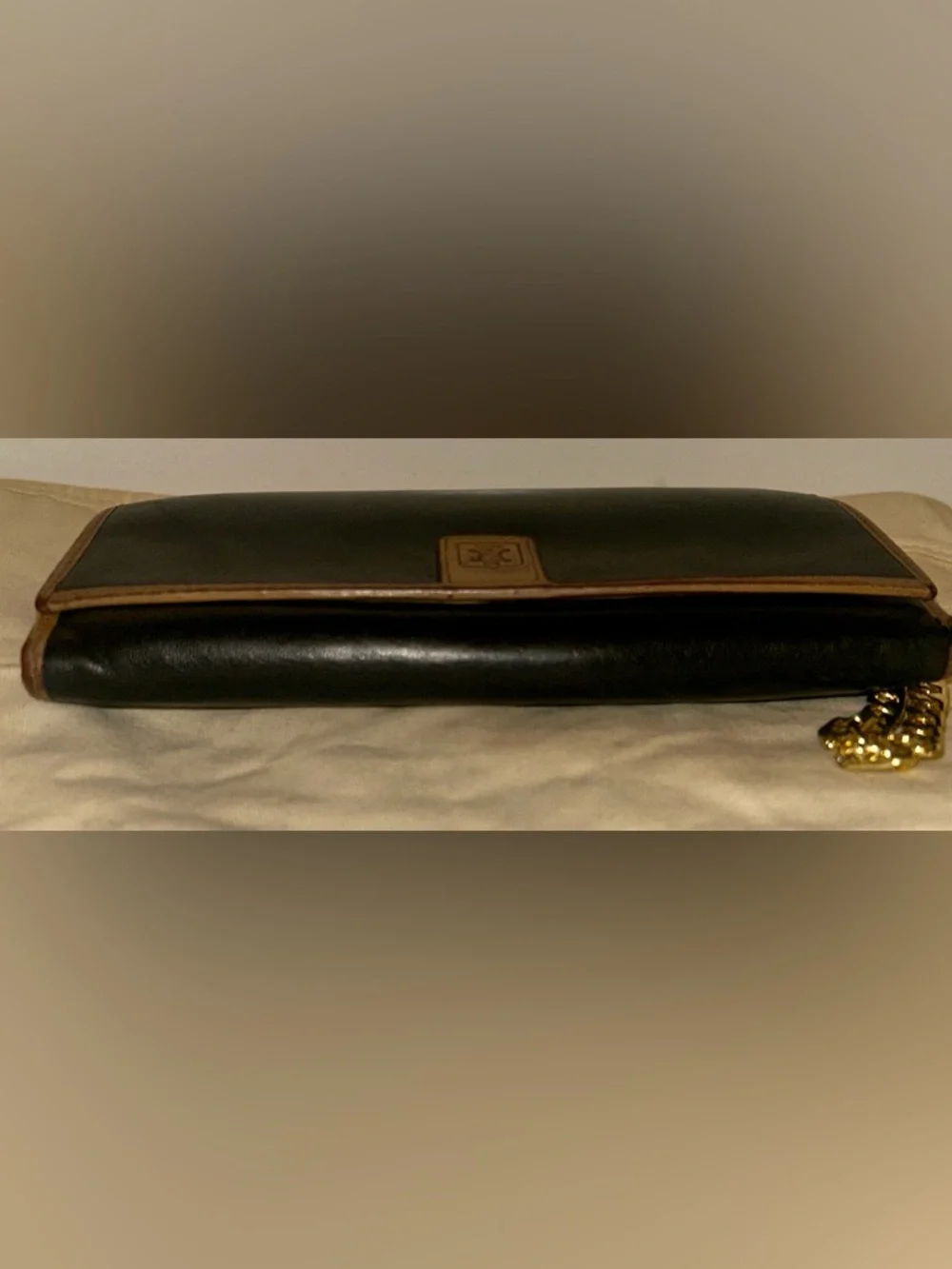 Vintage Celine Triomphe leather wallet with aftermarket chain - Picture 4 of 9
